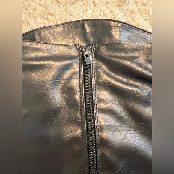 Black Knee High Boots - Picture 6 of 6